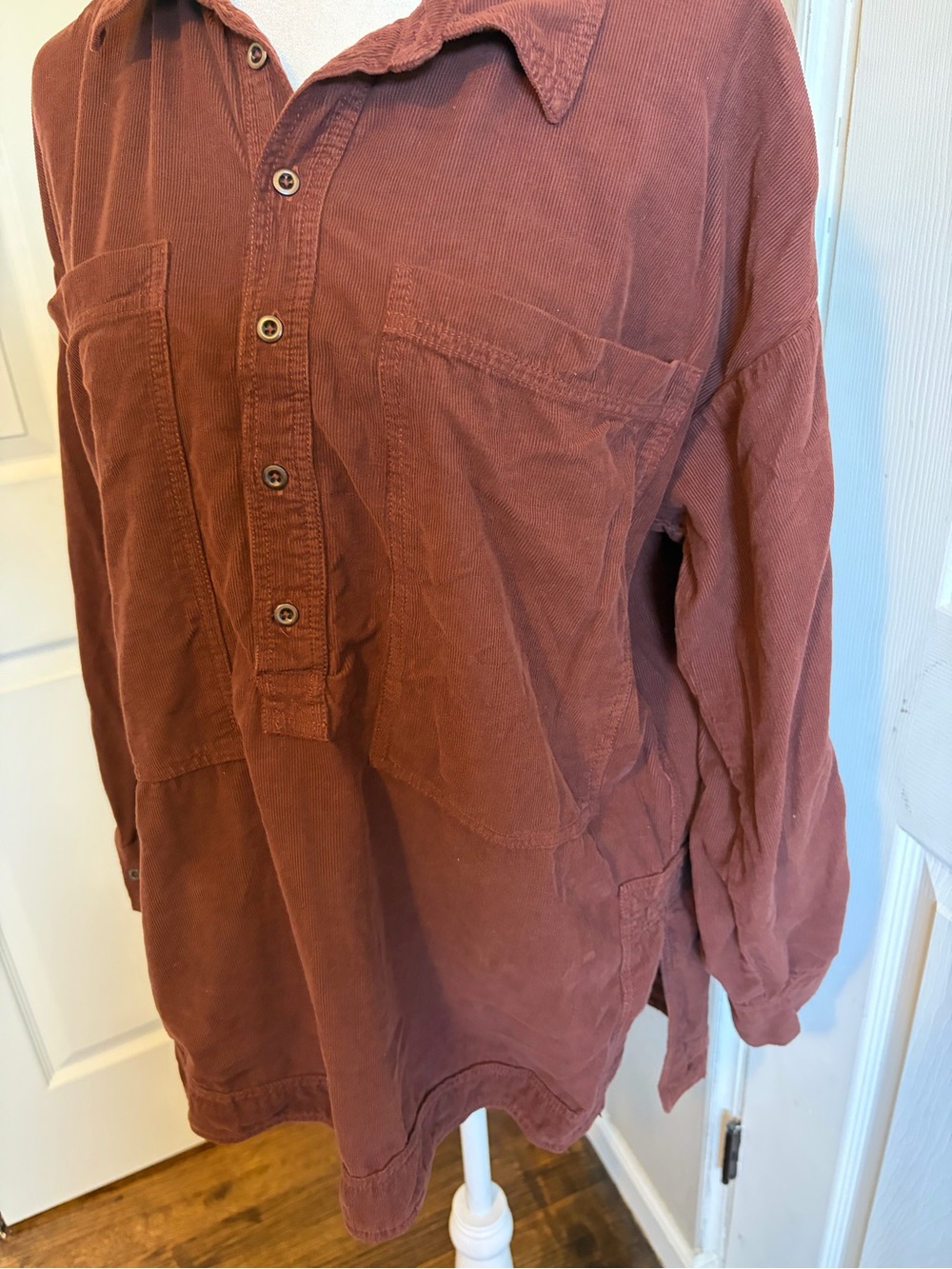 Pilcro Anthropologie Corduroy Button-Up Shirt in Rust brown oversized - Picture 5 of 7